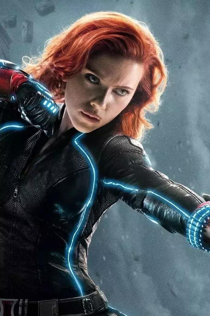 穿塑腰、喝辣椒水、吃空气...明星的花式作妖减肥法真的可信吗？