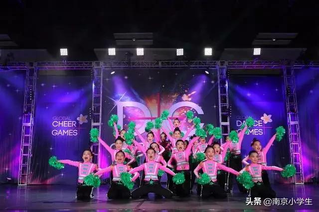 超厉害！芳草园小学这群娃摘得全国双料冠军