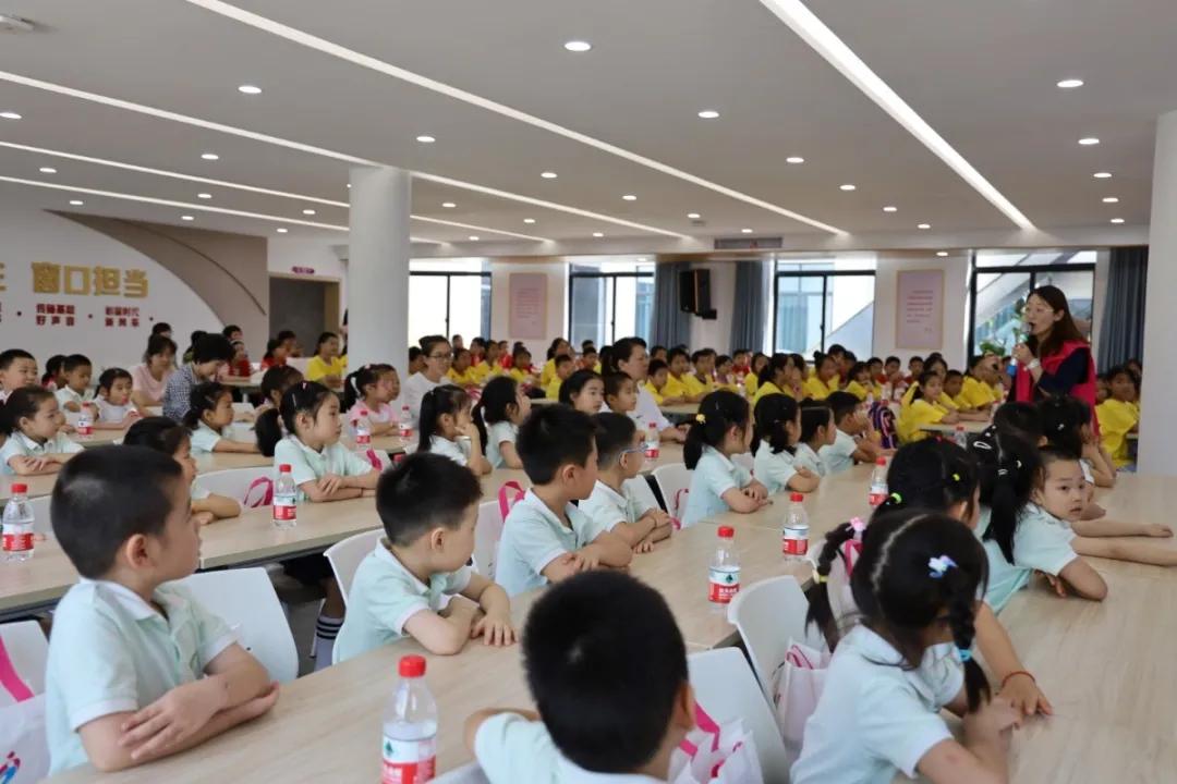 涓冨僵鍋囨湡鎯呮殩绔ュ績,鏆戝亣鍏崇埍鍎跨娲诲姩