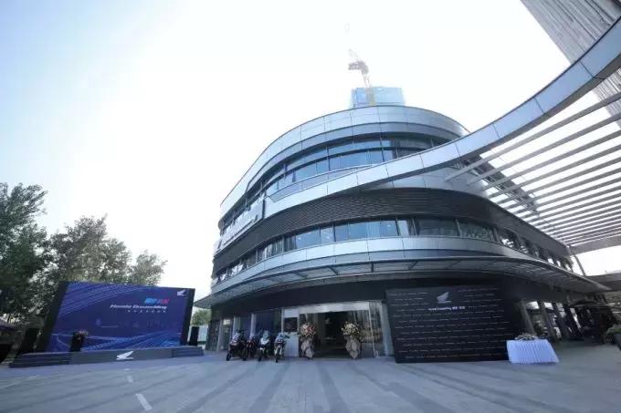 本田金翼2020款,2023款本田金翼1800落地价多少