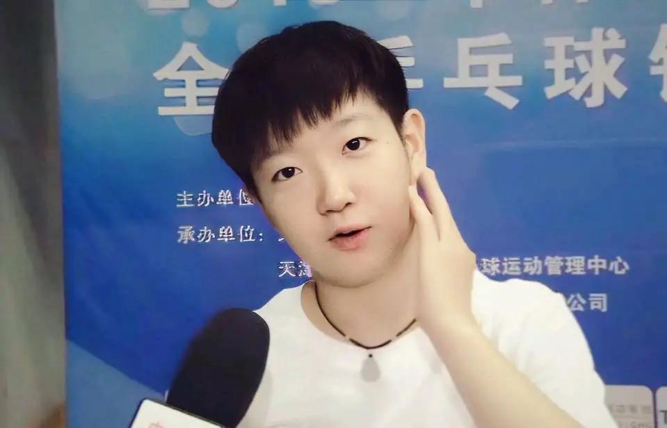 伊藤莎莎夺冠视频,伊藤美诚夺冠后打乒乓球