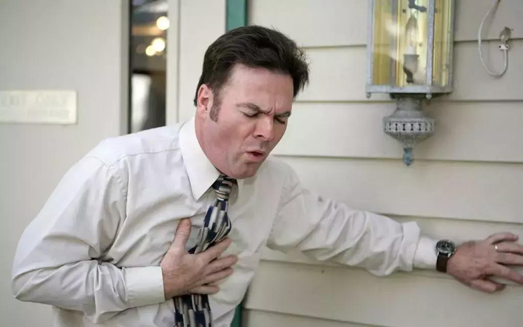 咳嗽感染到肺部饮食应该注意什么,咳嗽一个月不好多数是什么原因