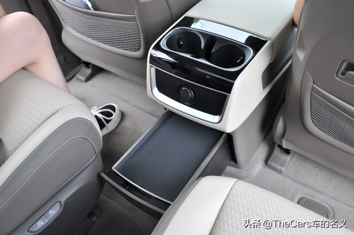 嘉华mpv2022新款2.0t豪华版评测视频,四代嘉华即将上市mpv