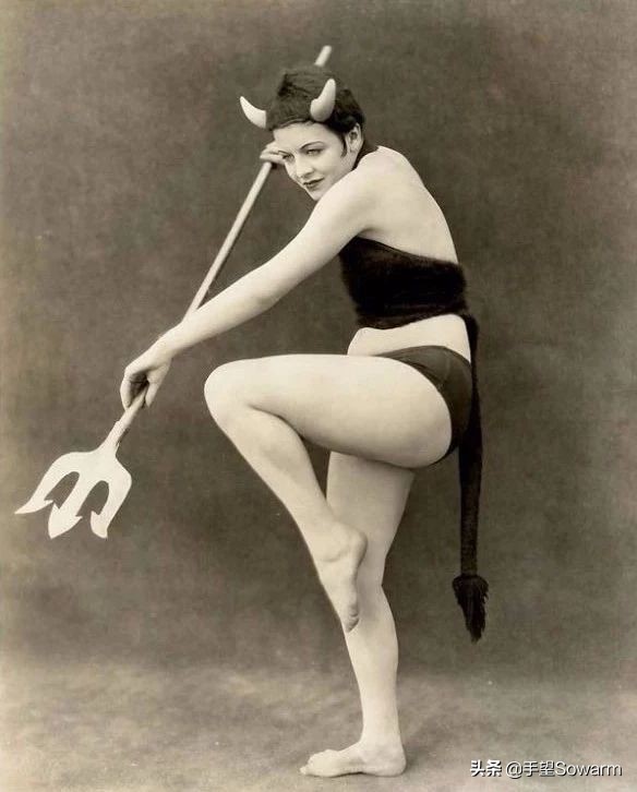 复古万圣节cosplay,万圣节cosplay有哪些装扮好看的