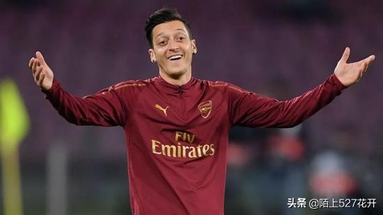 前有莫雷，后有厄齐尔挑战国人底线！阿森纳小人行径让球迷不满