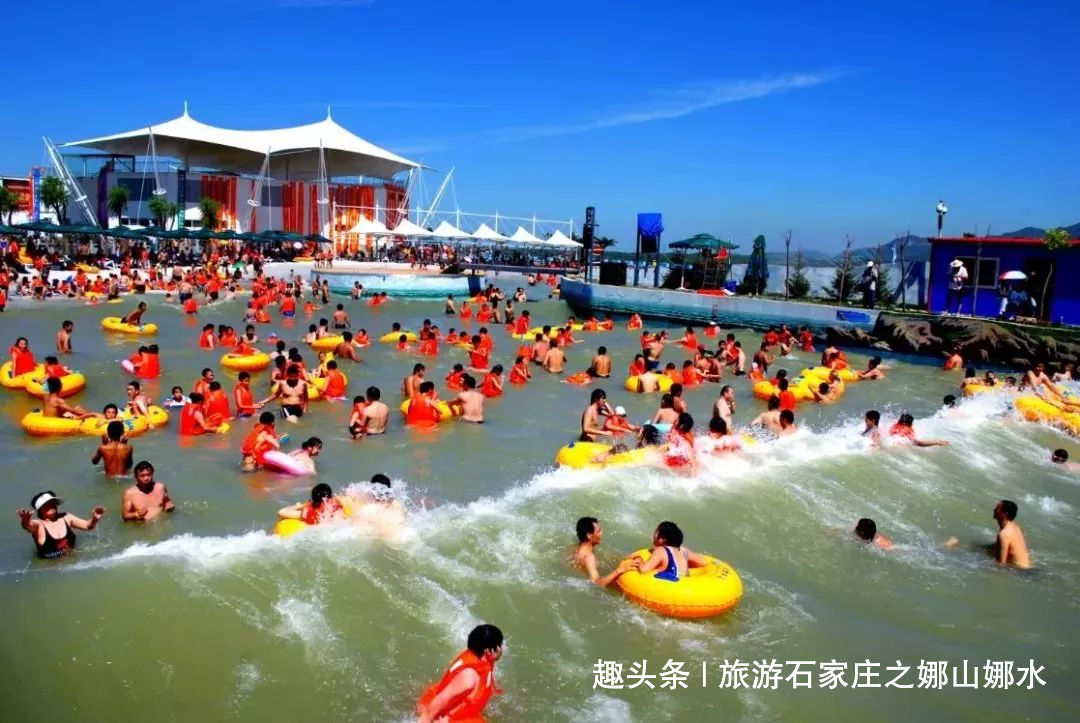 白鹿温泉水上乐园一日游,白鹿温泉加勒比海滩水上乐园团购