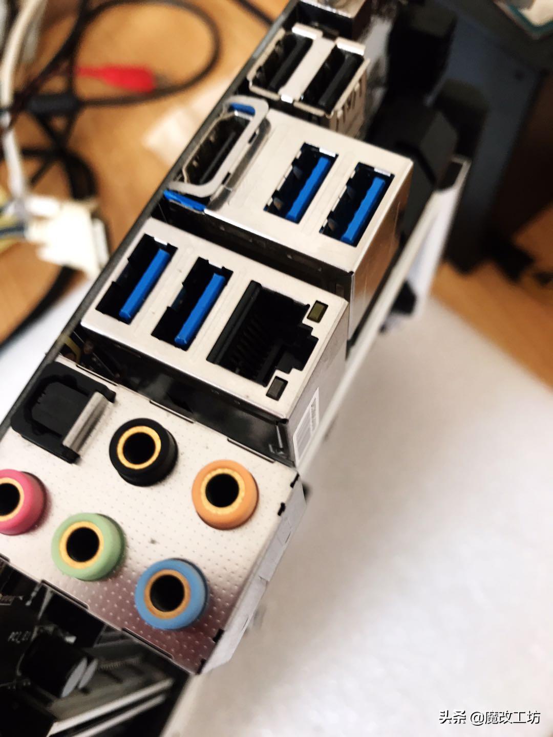 微星Z370银环蛇主板200元拍卖福利粉丝！支持Intel89代处理器XEON