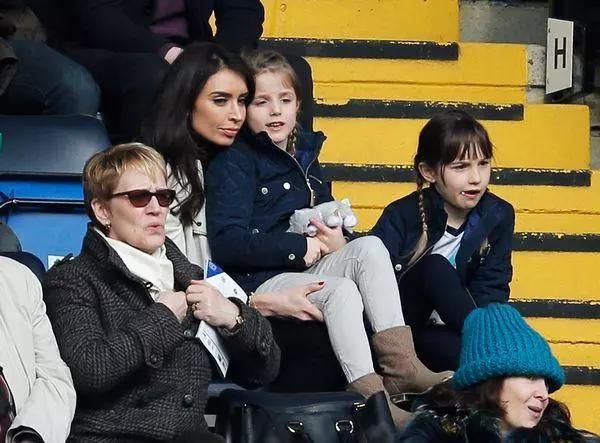 两个女人的战争男人复仇,两个女人的战争小说版