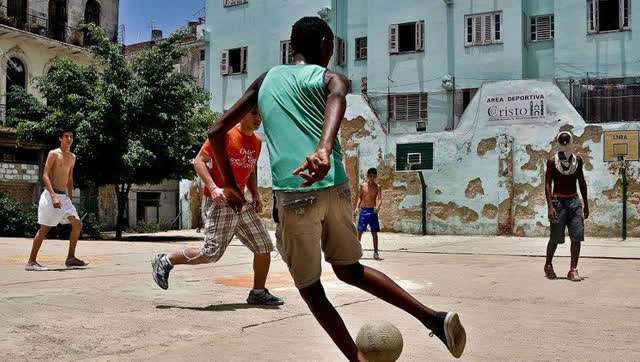 一问国足有多愁,中国足球青训教练