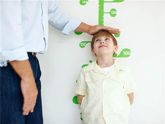 孩子矮小生长发育缓慢怎么办,小孩身体发育缓慢怎么办