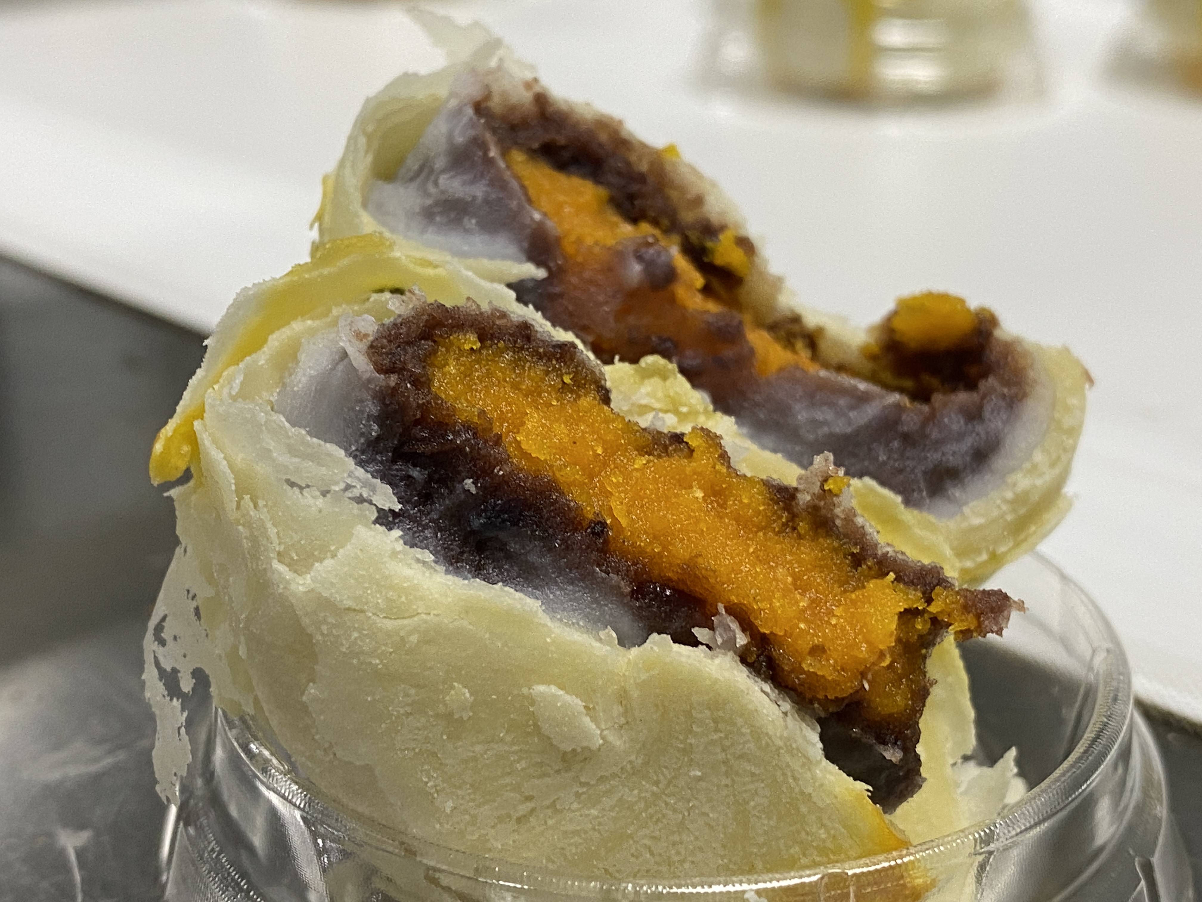 蛋黄酥测评这款超值的蛋黄酥,蛋黄酥真的那么好吃吗