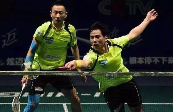 在家怎么练羽毛球,如何在家对墙练羽毛球