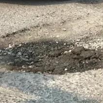 金柳“万坑”路原来是个两三年的“老大难”问题