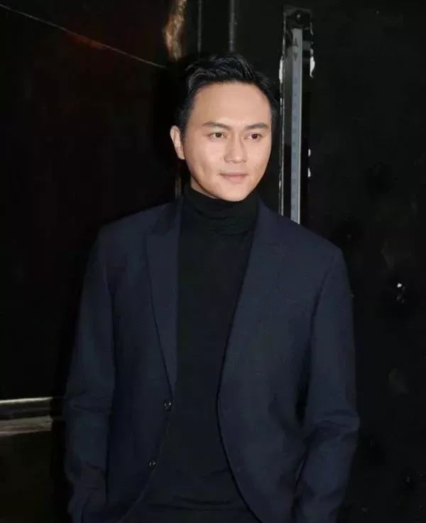 张智霖捐赠物资,张智霖回馈社会做了一辈子的好事