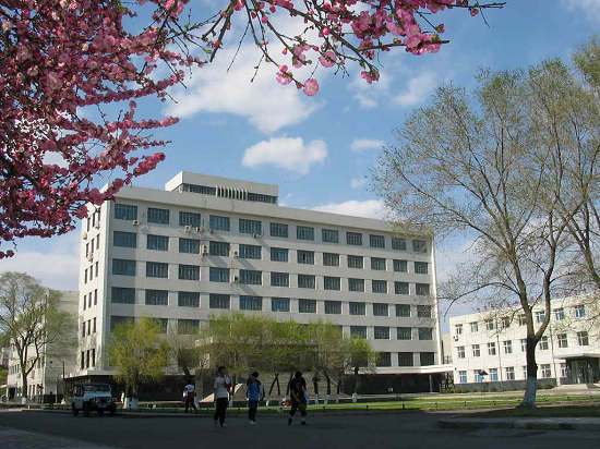 哈尔滨升学率前三的学校,哈尔滨什么大学值得报考