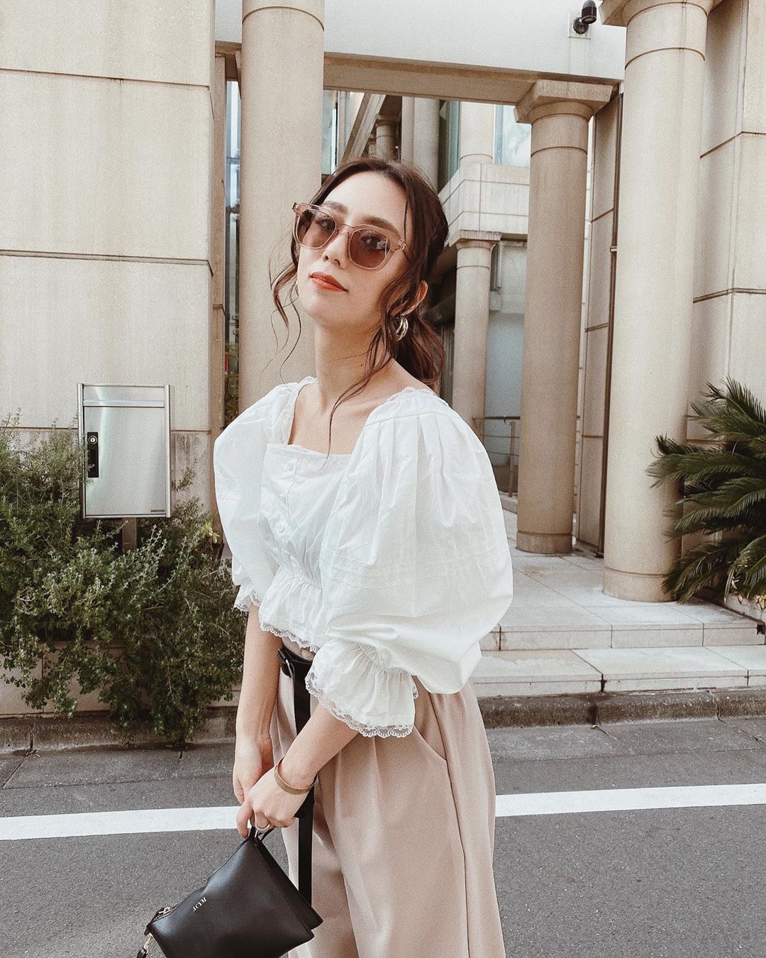 米色显高级,米色系穿搭属于什么配色