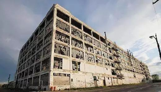 黑人是如何毁掉底特律的？