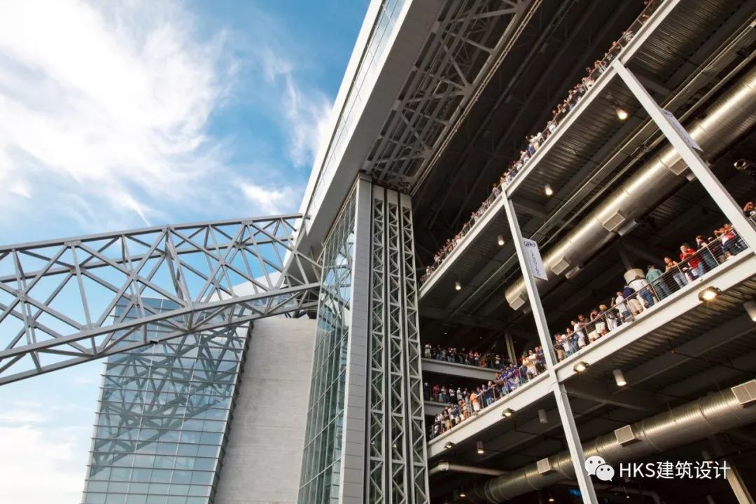 全世界最赚钱的体育赛事,最赚钱的体育运动足球场