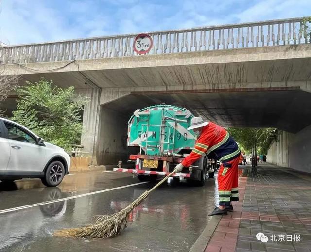 雨天涉水行车的注意事项是什么,雨天行车注意涉水路段