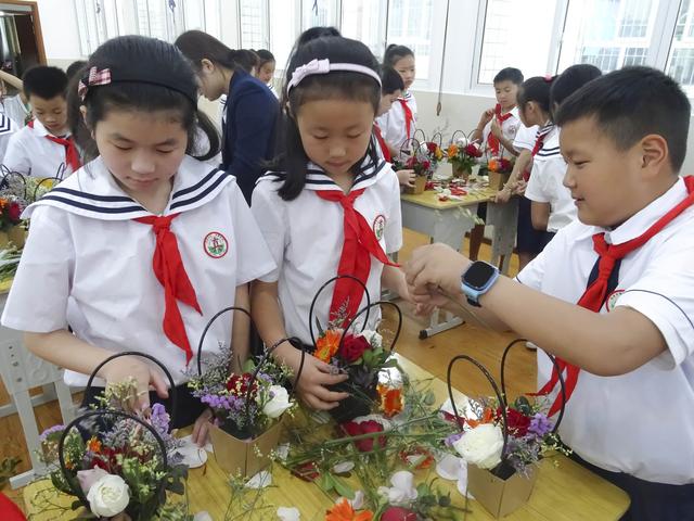 巴州三小招生,巴州区三小创新教学管理