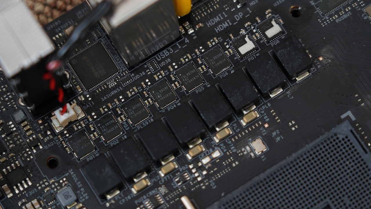 哪个机箱可以装3槽显卡,什么样的显卡适合装itx主机