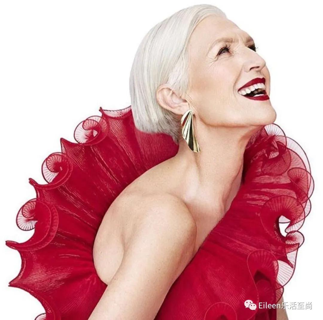 前夫爱继女，单身养出三超壕，31岁离婚后开启美魔女传奇