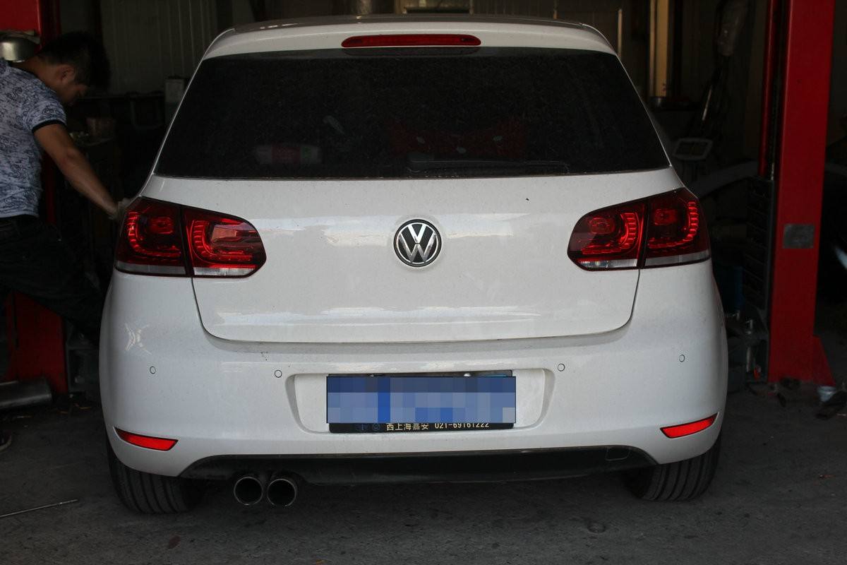 大众高尔夫为什么卖这么贵,高尔夫2022全新款后排空间