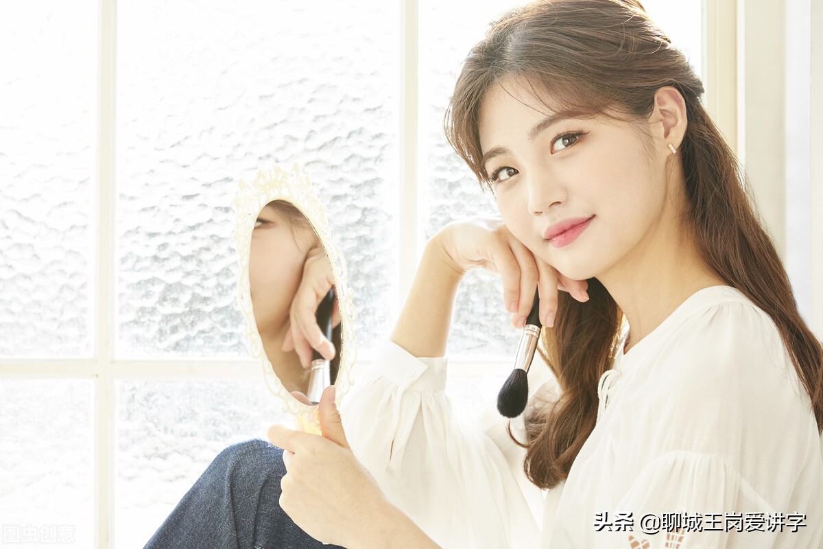 汉字故事：“妗”和“玲”，一个用于长辈，一个用于名字