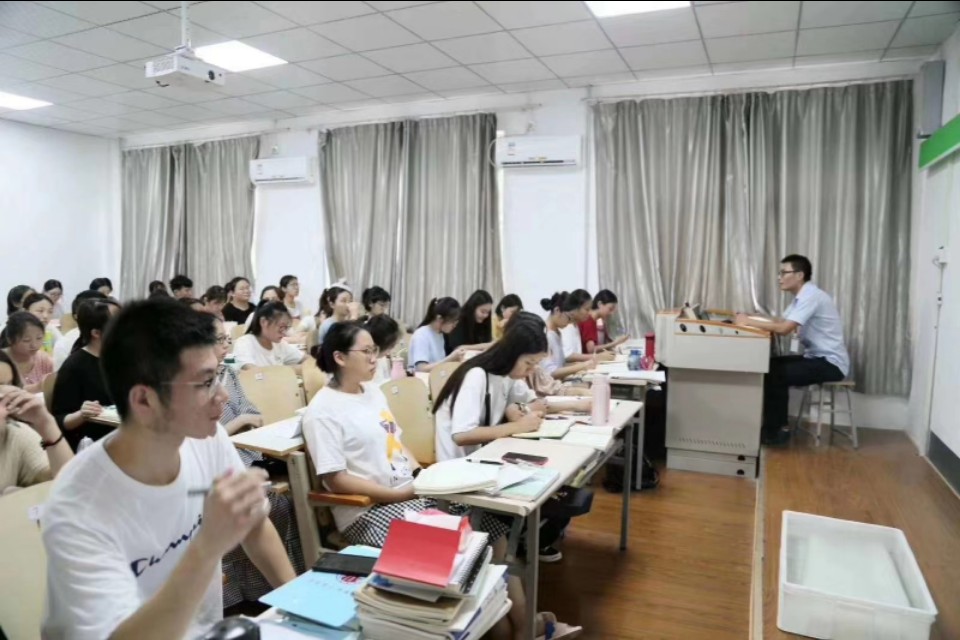 专升本简单易学,专升本那么简单对本科生公平吗