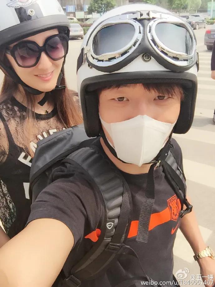 「早晚要认识」帅气逼人的国脚杨旭和他美艳女主持太太