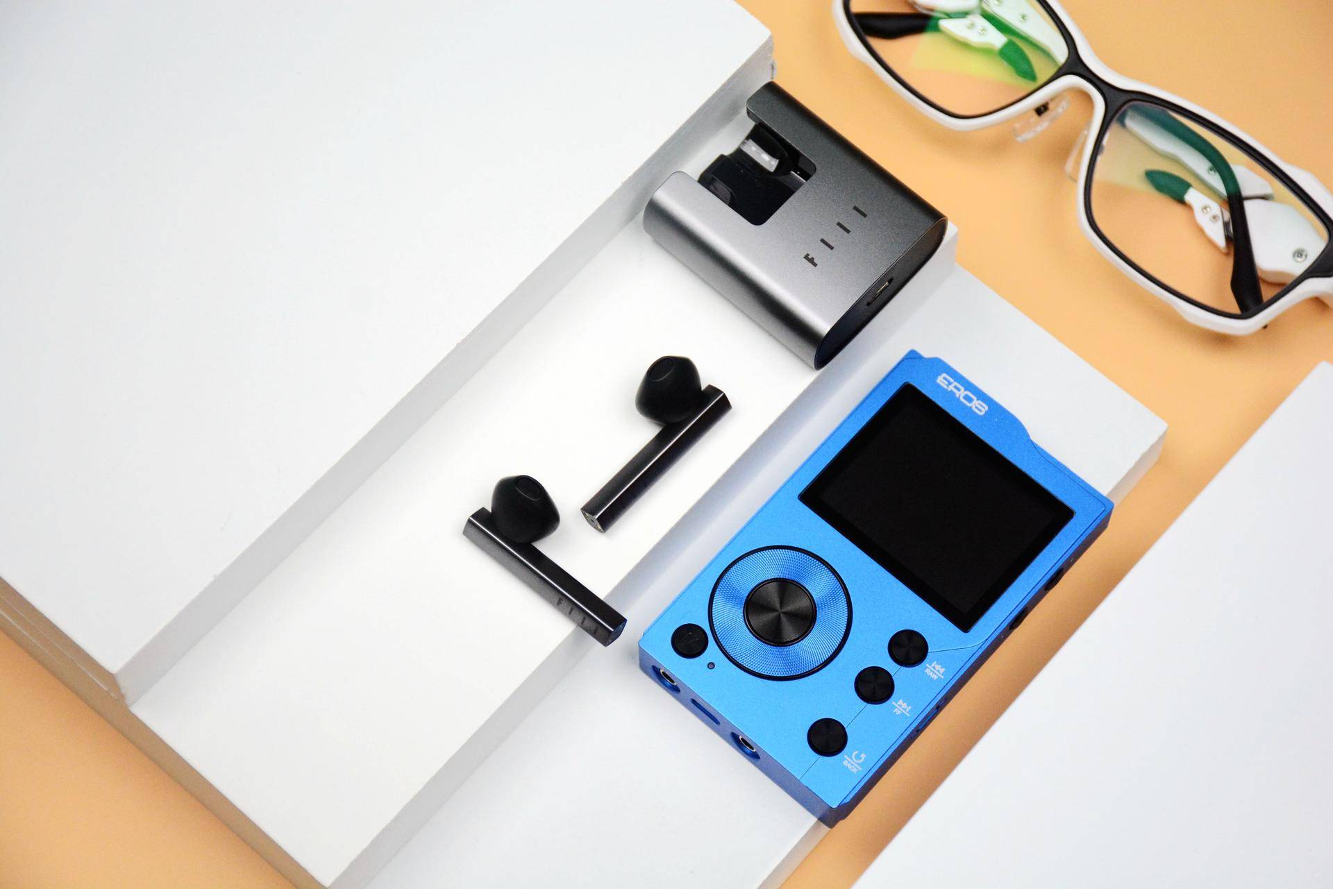 汪峰2代耳机测评,汪峰蓝牙耳机fiilt1pro值得买吗