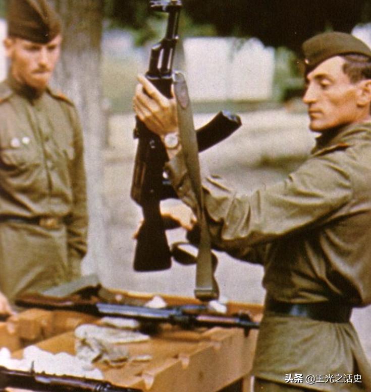 苏联的ak47打败德国,为什么ak47是世界上最可怕的枪支