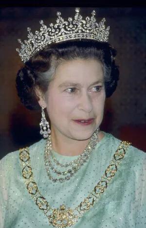 皇室奢侈品皇冠,世界最奢侈的皇冠