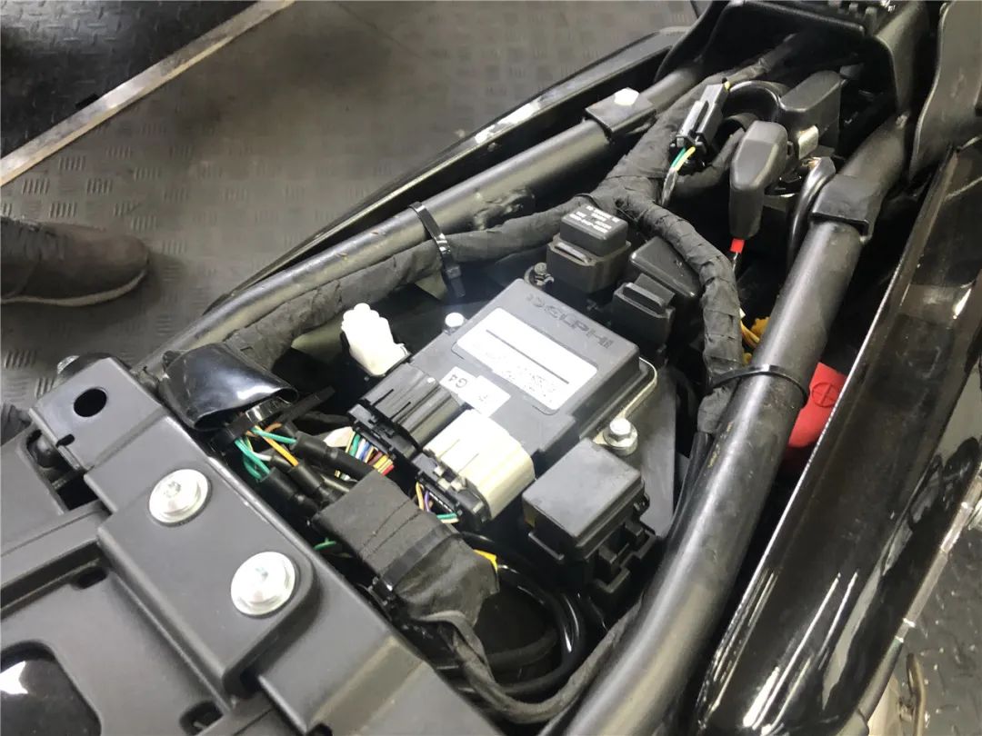 你再碰我车一下试试？爱车加装摩羯星BOXGPS经验分享