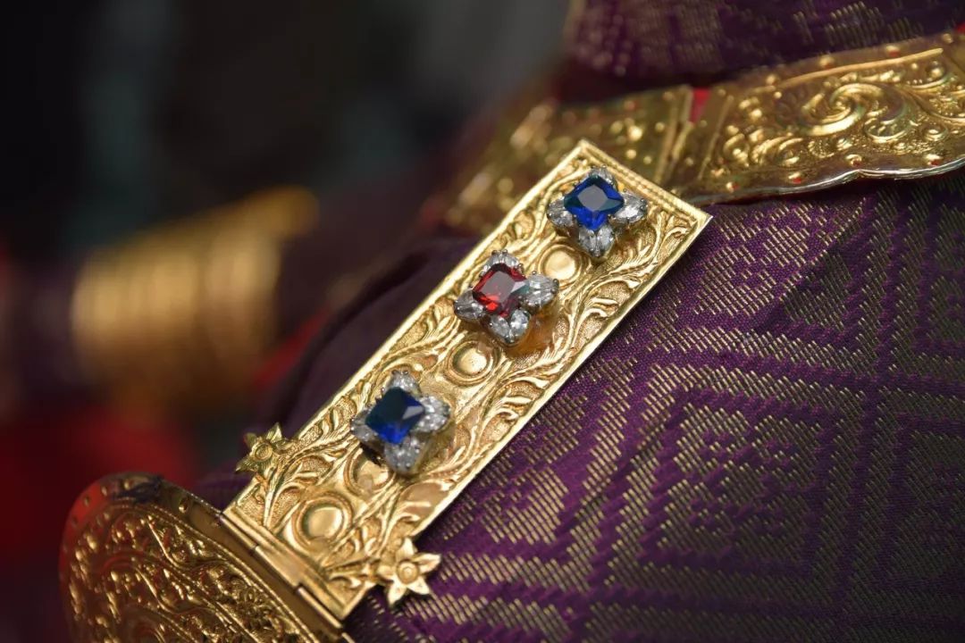 用黄金做房顶，人均5辆车，这个东南亚神秘国度比阿联酋还土豪