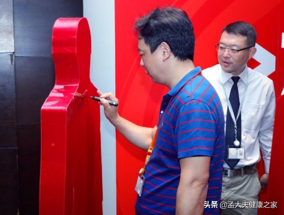 他达拉非服药剂量小,作用更持久,那能替代西地那非吗?