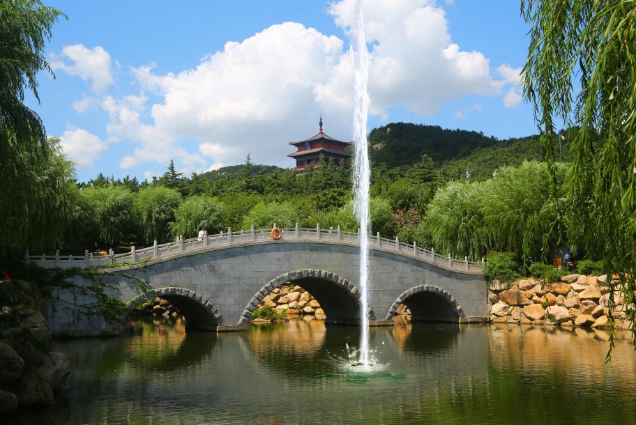 种草一个被遗忘的小岛，背山靠海，拥有山东最美的“童话屋”，美到窒息！