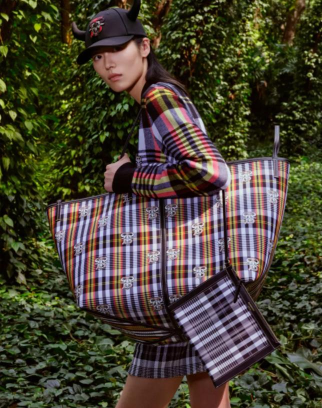 burberry贺岁,burberry牛年限定系列