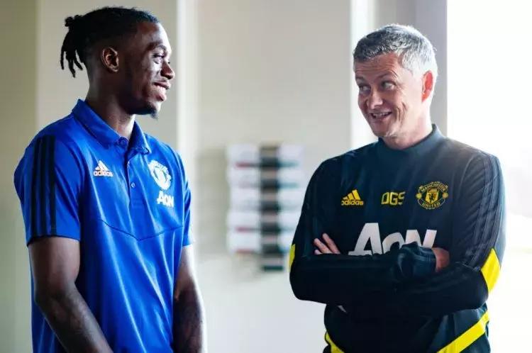 曼联引援头号目标浮现,曼联新中场引援目标逐渐浮现