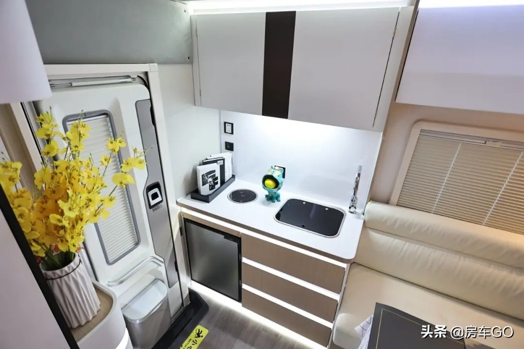 奇瑞瑞弗房车v800c多少钱,奇瑞20万以下房车报价大全