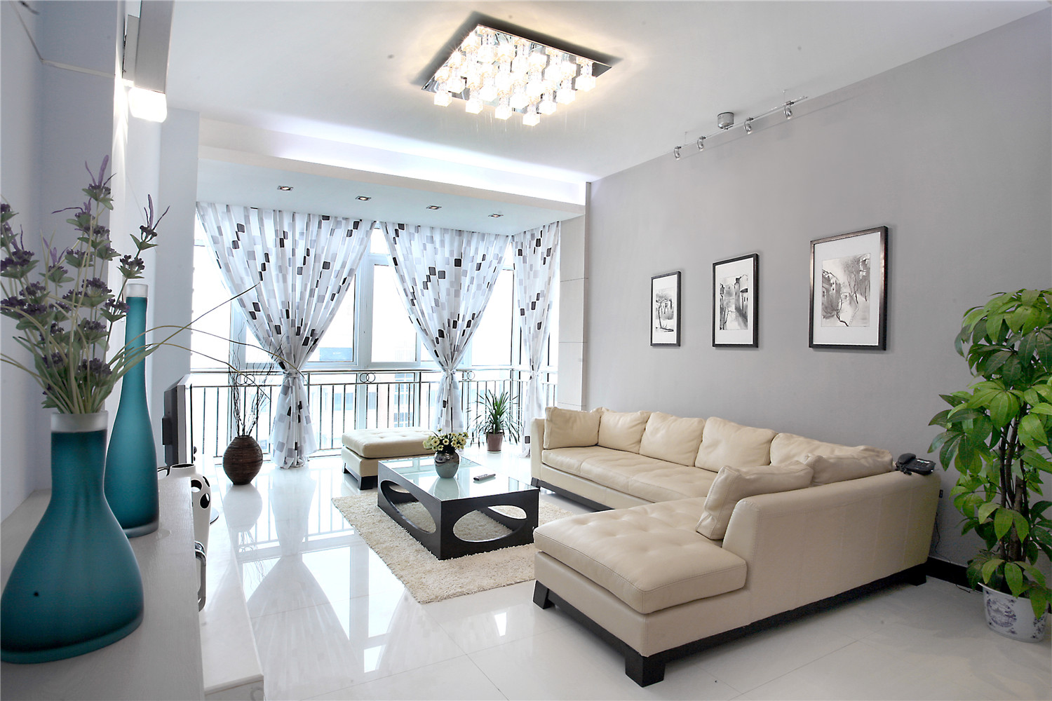 装修新人不知道选木地板还是瓷砖？5个点详细对比，学到就是赚到