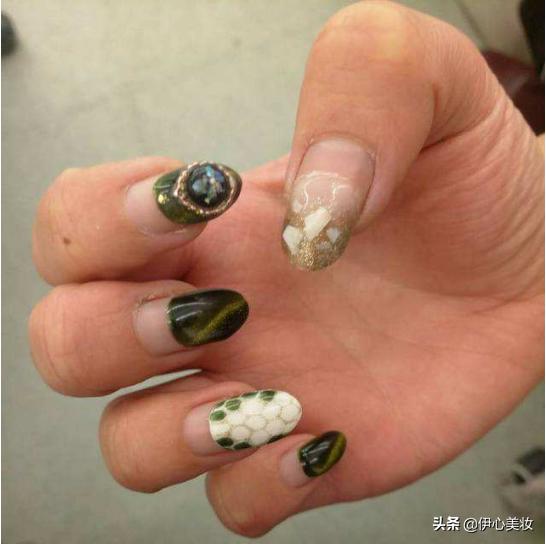 2分钟学会12种美甲再也不去美甲店,美甲贴做美甲教程初学者