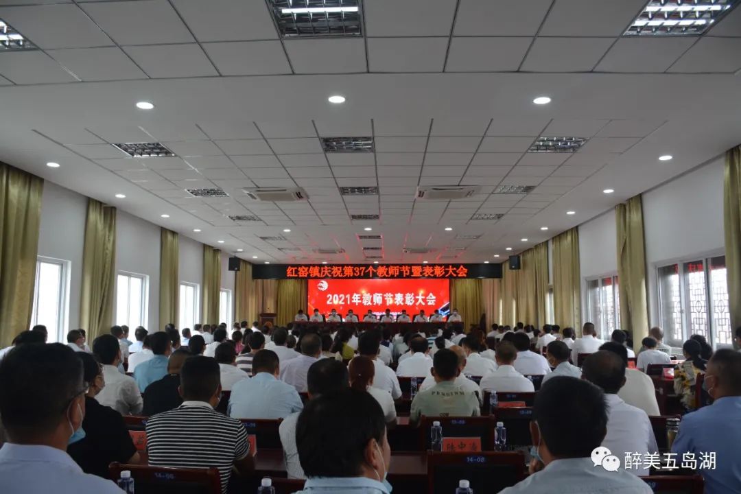 牢记初心使命砥砺青春担当,牢记初心使命赓续百年辉煌