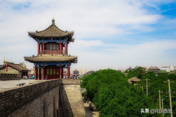 西安人不背锅！服务态度上升至民风问题，这样谈西安民风合理吗？