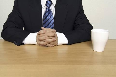 面试官捡到900元怎么办,面试题500元掉进马桶里捡还是不捡