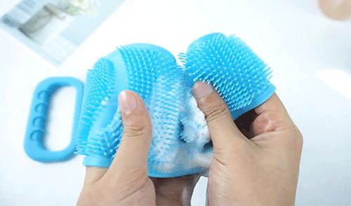 洗澡时搓出泥状物好不好,搓泥搓出来白色的是什么