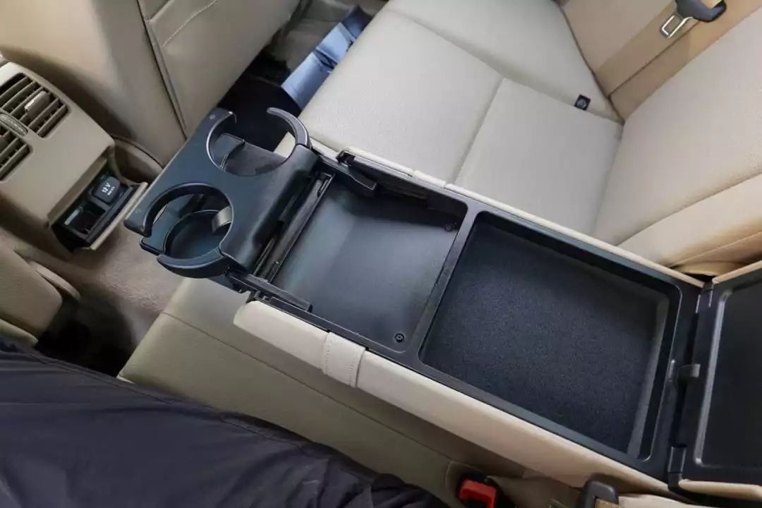 14万买奔驰C，6年只跑2万公里，收藏级