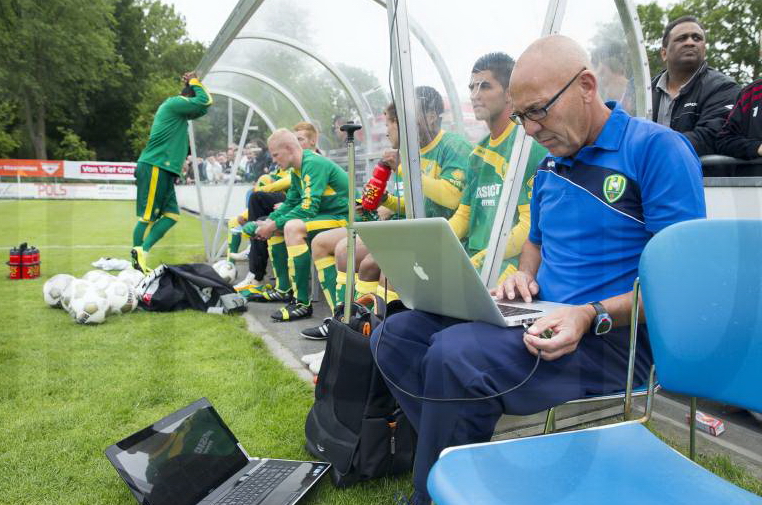 高洪波还有没有可能再次执教男足,高洪波第一次执教国足热身赛