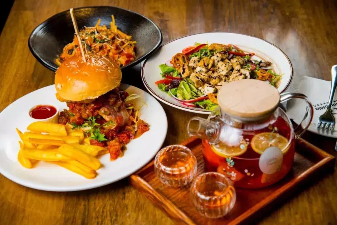 感恩不用花大钱！还有免单机会！天津这条街要火了……