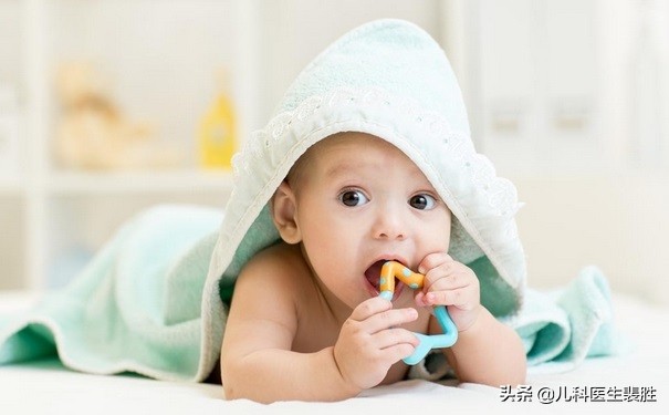 宝宝吃了益生菌拉绿色便便,宝宝拉出绿色便是什么原因